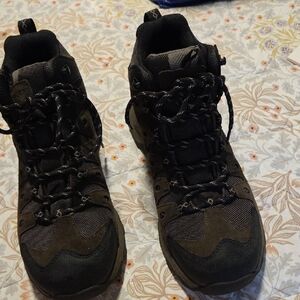 Eddje Bauer Men's Maple Ridge Boots- 10.5